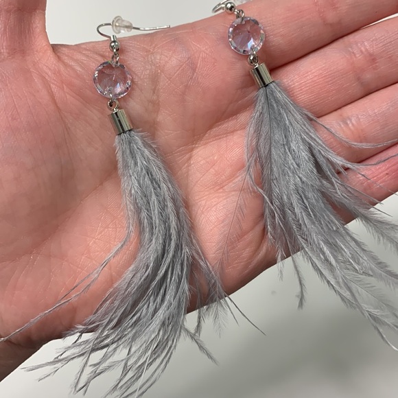 NWOT Feathered Earrings - Picture 4 of 4
